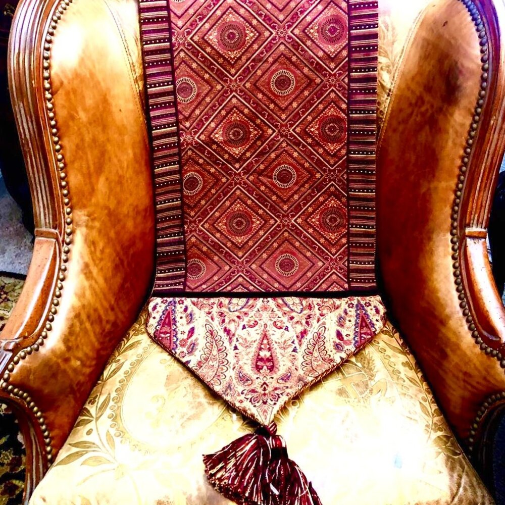 NWT EASTERN ACCENTS 90" Tassel Table Runner Burgundy & Gold Damask